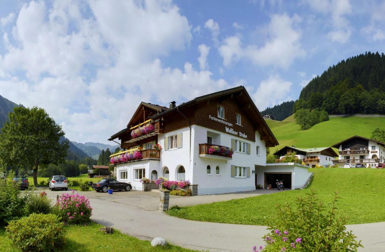 Walliser Stube Aparthotel Mittelberg Exteriör bild